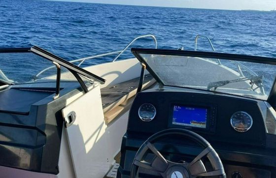 Motorboat Quicksilver Activ 605 Bowrider 150hp
