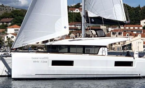 Catamaran LAGOON 40 11.74m