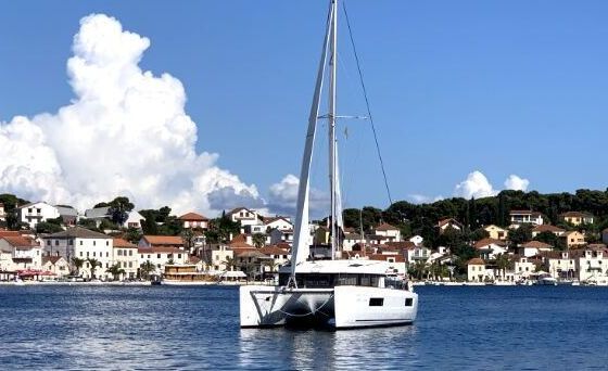 Catamaran LAGOON 40 11.74m