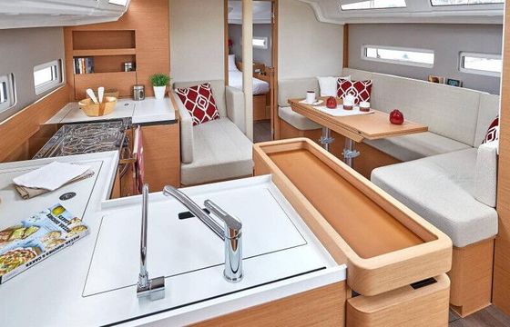 Sailboat Jeanneau Sun Odyssey 410 12m