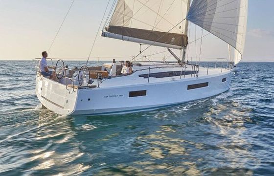 Sailboat Jeanneau Sun Odyssey 410 12m