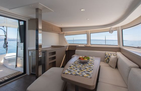 Catamaran Lagoon Lagoon 42 12.8m