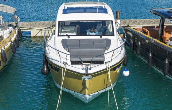 Motor yacht Sealine Sealine C390 760hp