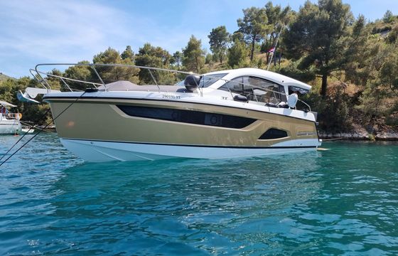 Motor yacht Sealine Sealine C390 760hp