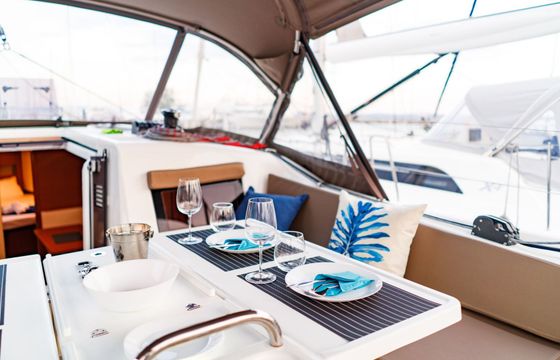 Sailboat Sun Odyssey 410 12m