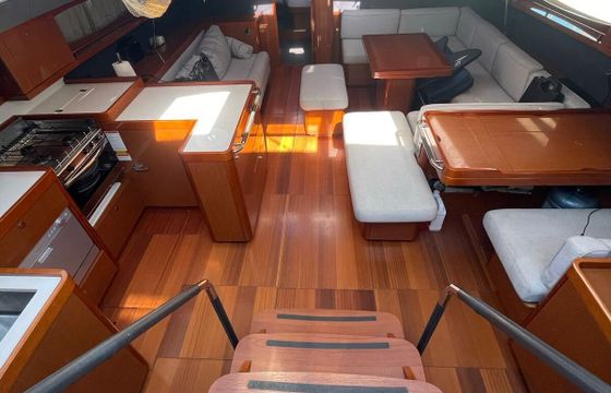Sailboat Beneteau Oceanis 60 18.28m