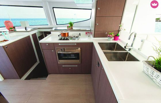 Catamaran Bali 4.8  14m