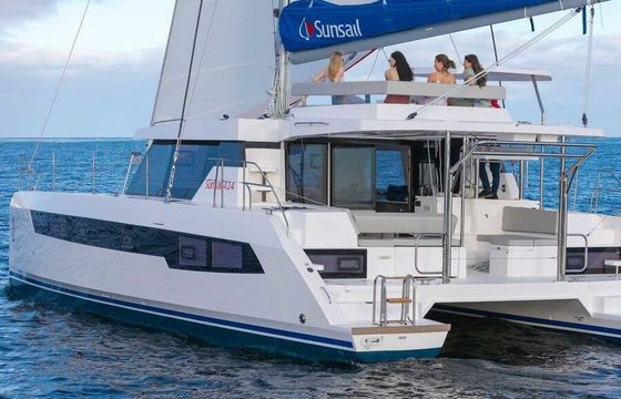 Catamaran Sunsail 424/4/4 12m