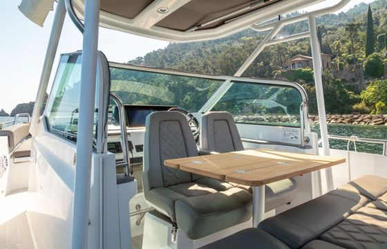 Motorboat Axopar TTOP 28 350hp