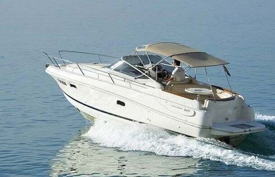 Motorboat Jeanneau Leader 805 320hp