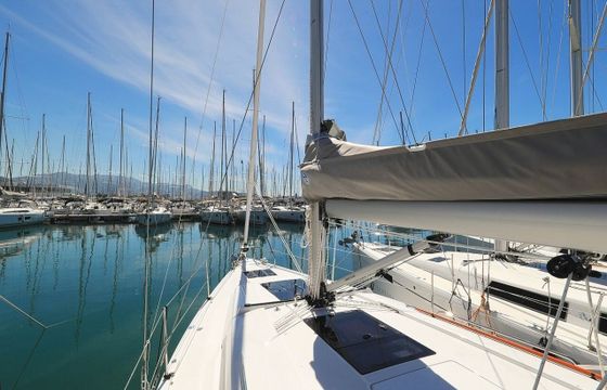 Sailboat Hanse Hanse 388 11.4m