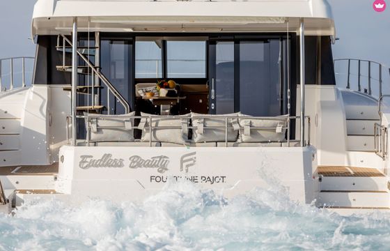 Catamaran Fountaine Pajot 44 Power 13.4m