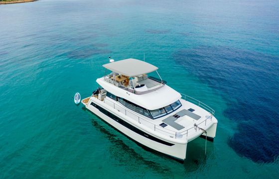 Catamaran Fountaine Pajot 44 Power 13.4m