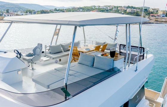 Catamaran Fountaine Pajot 44 Power 13.4m