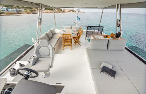 Catamaran Fountaine Pajot 44 Power 13.4m