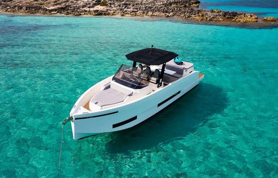 Motorboat De Antonio D32 300hp