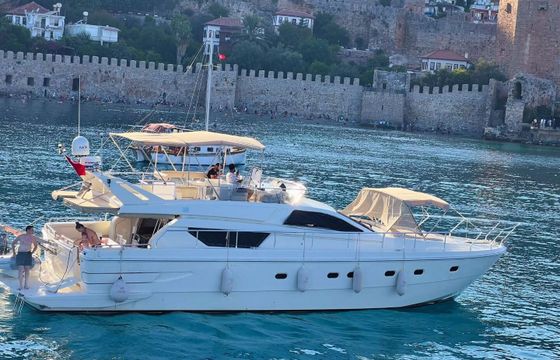 Motorboat Ferretti 52 Fly S 800hp