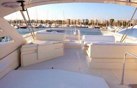 Motorboat Ferretti 52 Fly S 800hp