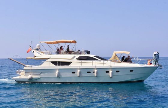 Motorboat Ferretti 52 Fly S 800hp