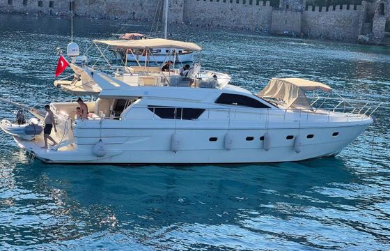 Motorboat Ferretti 52 Fly S 800hp
