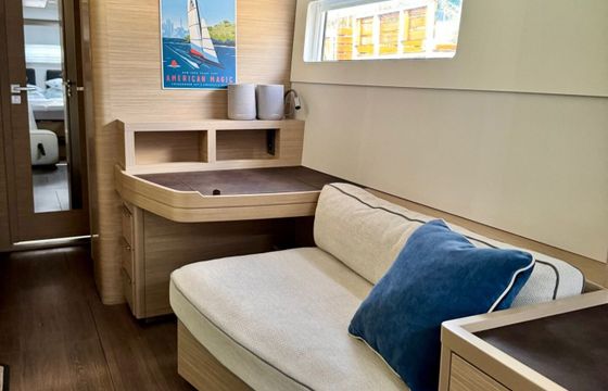 Catamaran Lagoon-Bénéteau Lagoon 46 OW - 3 + 2 cab. 13m