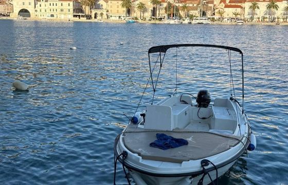 Motorboat Betina 500 30hp