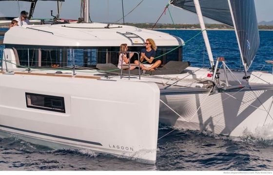 Catamaran Lagoon 40 12.05m