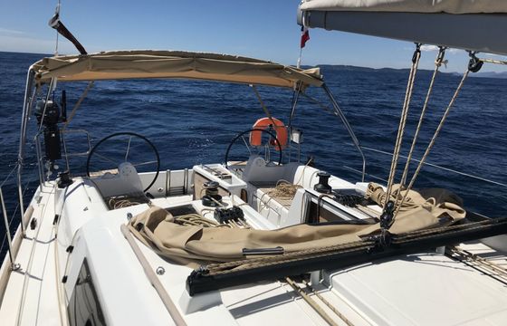 Sailboat Dufour 382 GL 11.9m