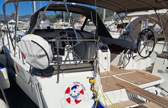 Sailboat Jeanneau Sun Odyssey 490 14.33m