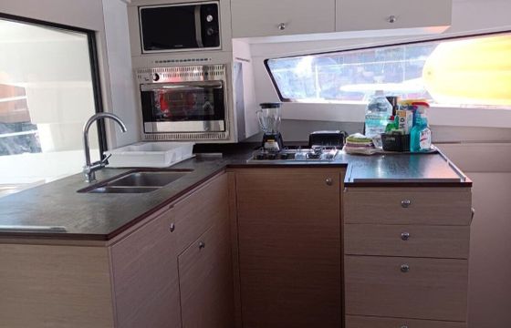 Catamaran Catana Bali 4.5 with watermaker &amp; A/C - PLUS 13.6m
