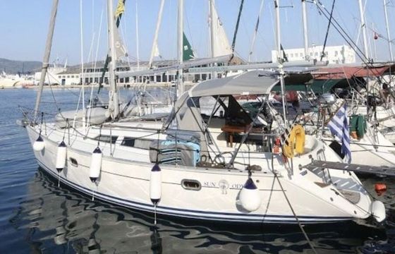 Sailboat JEANNEAU SUN ODYSSEY 33 10.3m