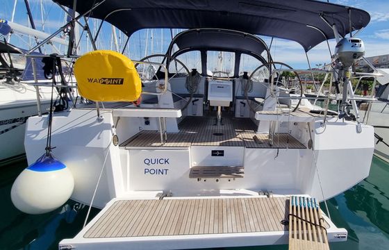 Sailboat Bavaria C42 12m
