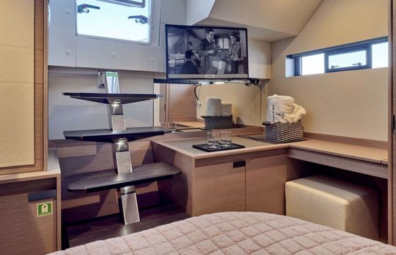 Catamaran Fountaine Pajot Power 67 20.3m