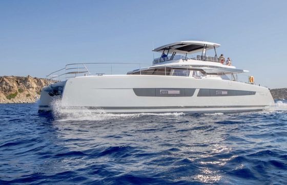 Catamaran Fountaine Pajot Power 67 20.3m