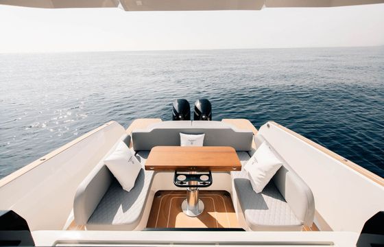 Motorboat KUMBRA 34 600hp
