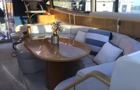 Motorboat Beneteau princess 56