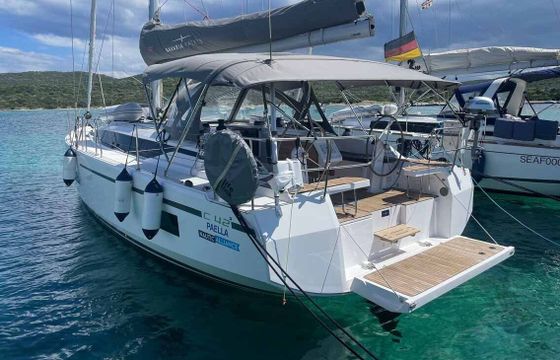 Sailboat Bavaria Yachtbau Bavaria C42 12m
