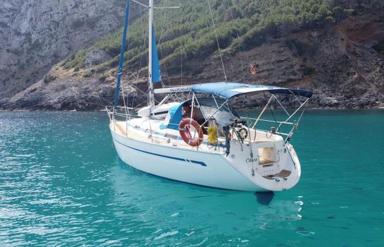Sailboat Bavaria Cruiser 32 9.85m
