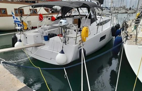 Sailboat Elan Impression 43 13m
