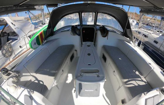 Sailboat Beneteau Cyclades 43.4 13.26m