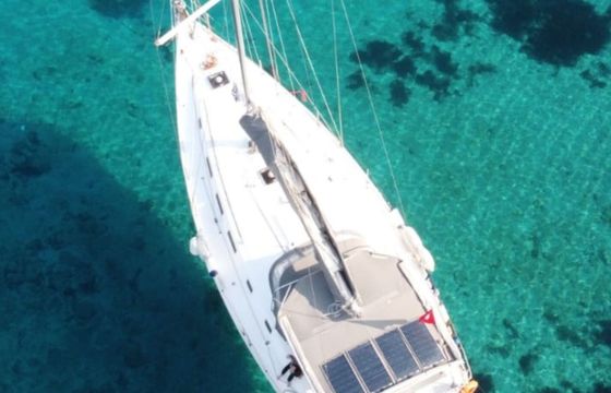Sailboat Beneteau Cyclades 43.4 13.26m
