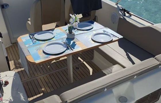 Motorboat Quicksilver Activ 755 Open