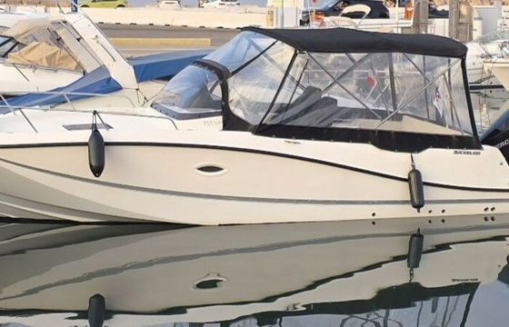 Motorboat Quicksilver Activ 755 Open