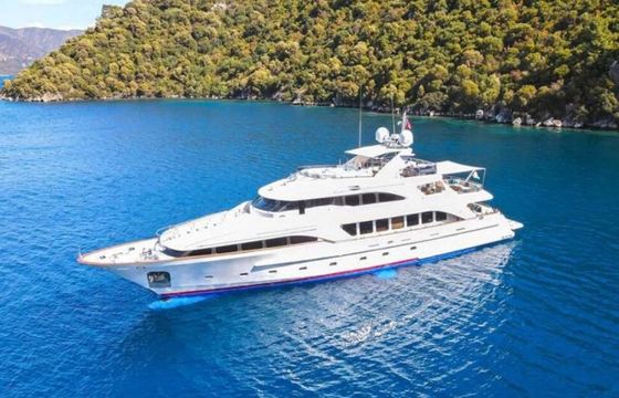 Motorboat Benetti Classic 115 1490hp