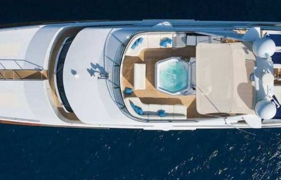 Motorboat Benetti Classic 115 1490hp