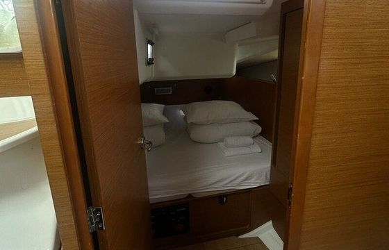 Sailboat Jeanneau Sun Odyssey 440 - 4 cab. 13m