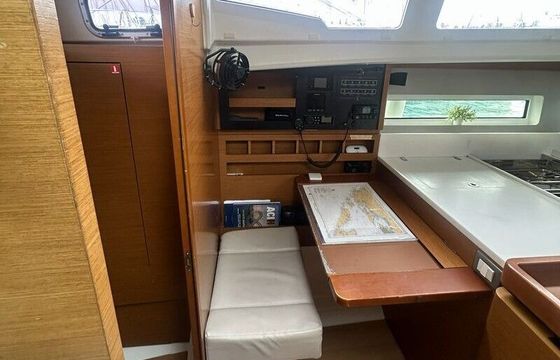 Sailboat Jeanneau Sun Odyssey 440 - 4 cab. 13m