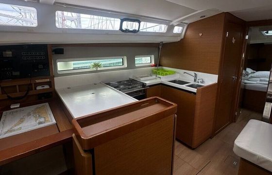 Sailboat Jeanneau Sun Odyssey 440 - 4 cab. 13m