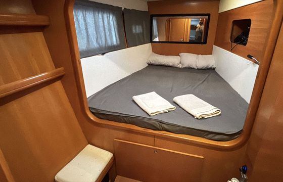 Sailboat Beneteau Océanis Clipper 461 14m