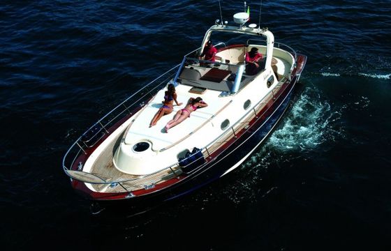 Motorboat Nautica Esposito Futura 38 Cabin 630hp